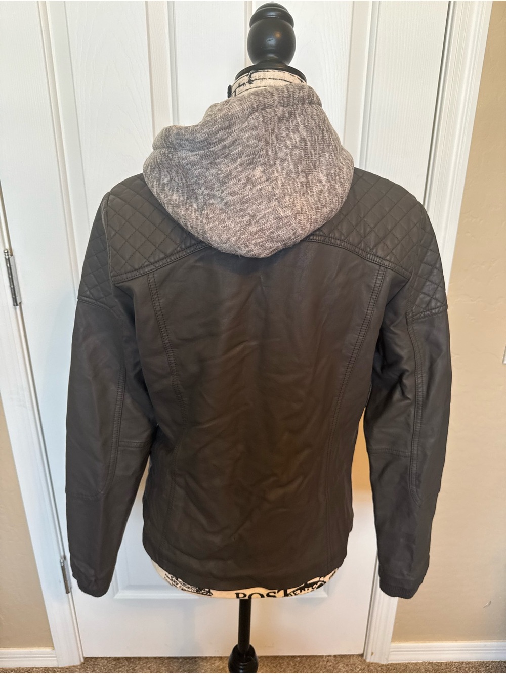 YMI Women’s Removable Faux Layered Multi Pocket Jacket Charcoal Fuzzy Hood Large - Picture 5 of 14
